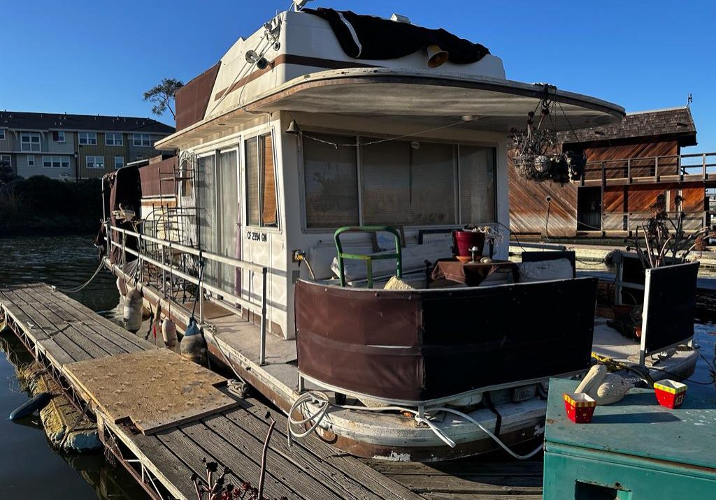 Redwood City faces fresh lawsuit over floating homes at Docktown Marina